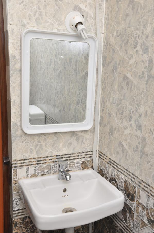 Addhuri Comforts Inn Mysore Eksteriør bilde